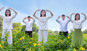 Một Ngày Như Mọi Ngày Chúng Tôi Tu Luyện