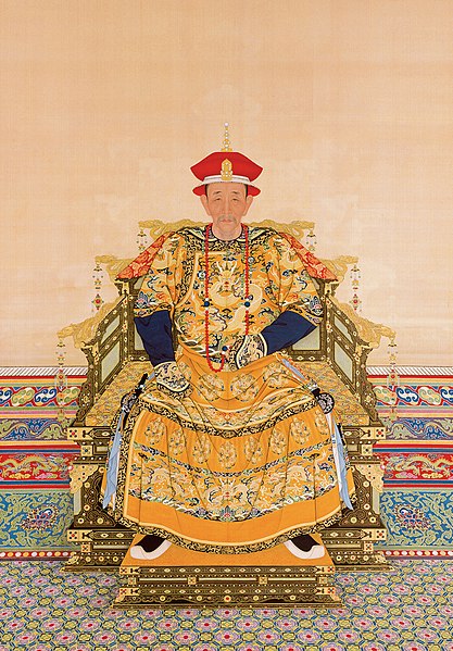 Trong lịch sử triều Thanh, Khang Hi Đế được đánh giá là vị Hoàng đế tài ba lỗi lạc bậc nhất, là người đã thiết lập sự thịnh trị dài trên 130 năm của nhà Thanh sau một loạt chiến tranh và những chính sách tích cực khiến dòng họ Ái Tân Giác La ngồi vững vị trí Hoàng đế ở Trung nguyên.