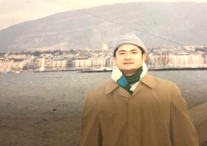 Thầy thuốc Nguyễn Đồng tại Geneva - Switzerland năm 2001