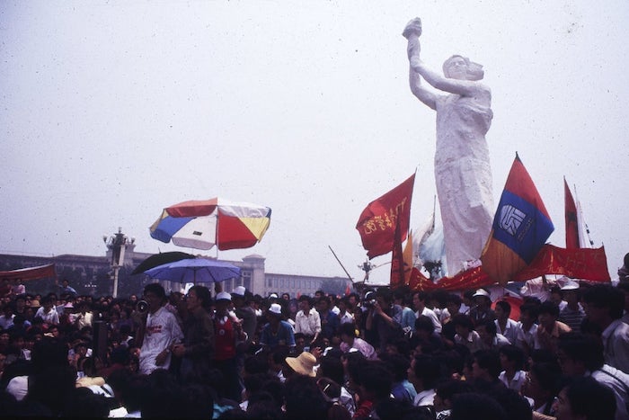 Tượng Nữ thần Dân chủ tại Quảng trường Thiên An Môn đã tiếp sức cho các sinh viên biểu tình năm 1989 (ảnh: Liu Jian).