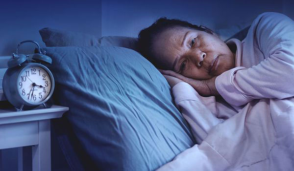 Mất ngủ kinh niên khiến suy sụp về thể lực và tinh thần (ảnh phunuvasuckhoe.com)