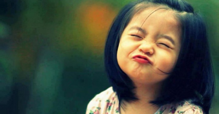 Việc cho trẻ con mặc quần hở đũng có tác dụng đến cân bằng âm dương trong cơ thể