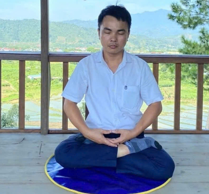Cờ bạc rượu chè đã hủy hoại đời tôi, may mắn là tôi đã gặp được Đại Pháp