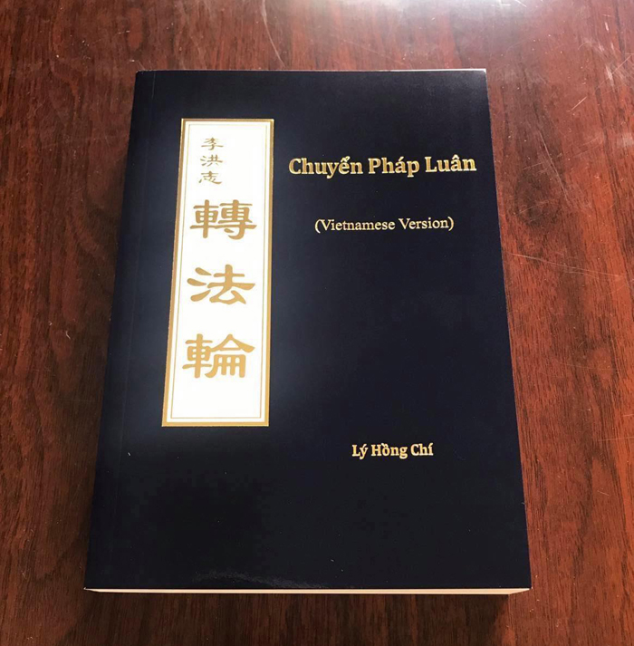 Bỏ lại quá khứ bất hảo, cuộc đời sang trang nhờ cuốn sách quý