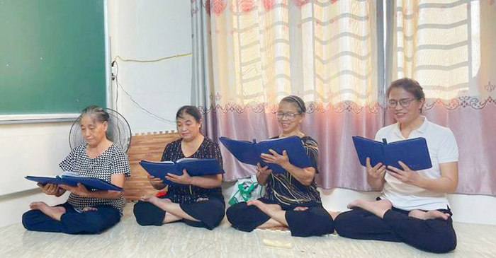 Mới đọc Chuyển Pháp Luân 1 tiếng, tôi đã biết mình sẽ học theo môn này