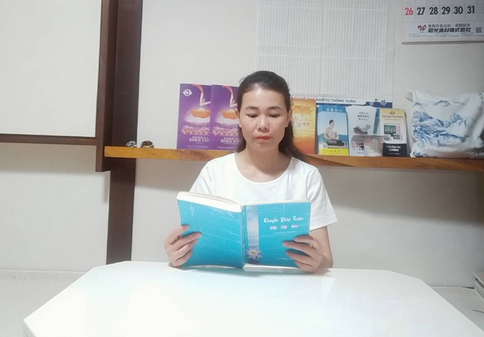 Buông được tâm oán hận chồng nhờ tu luyện Pháp Luân Công