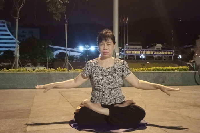 Người tôi gọi là em lại lớn hơn tôi 4 tuổi, bí quyết trẻ lâu là nhờ điều này