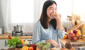 9 nguy hại của việc giảm cân bằng cách nhịn ăn
