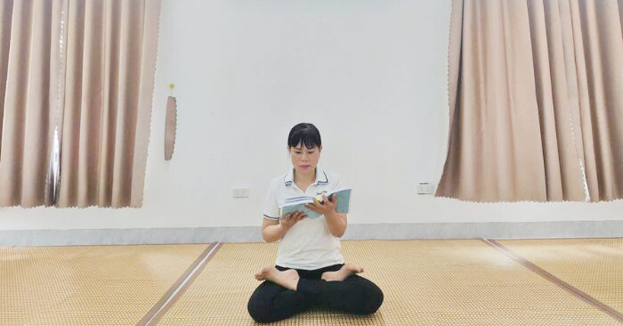 Bác sĩ nói tôi phải uống thuốc cả đời, duyên may gặp được Pháp Luân Công
