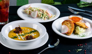 Có kiêng có lành: Trên bàn không đặt 3 món ăn