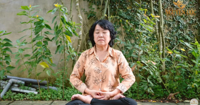 Hết đau thần kinh tọa nhờ tập Pháp Luân Công