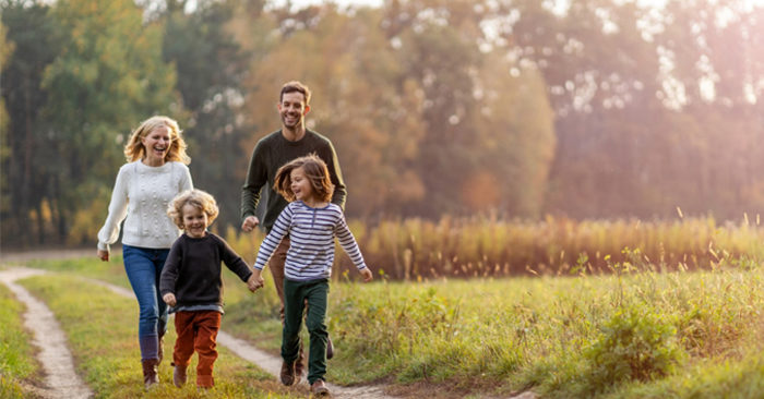 4 thói quen của cha mẹ khiến con cái trở nên kém cỏi