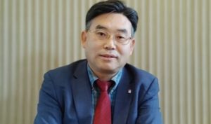 Giúp đỡ người khác và làm việc tốt ngay cả khi đối mặt với nghịch cảnh