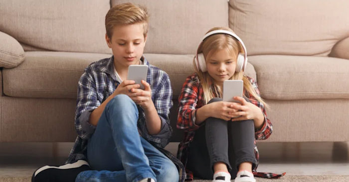 Trẻ thường dùng điện thoại sẽ có tác hại như thế nào?