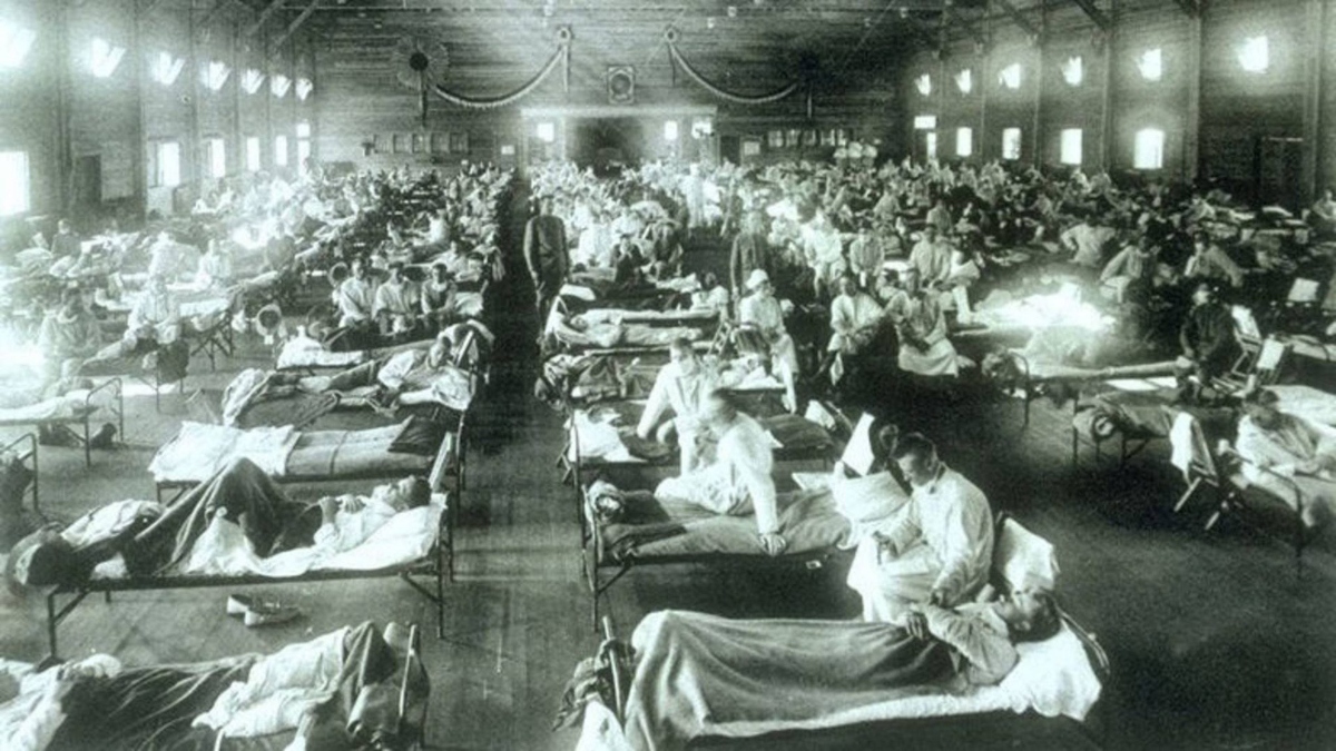 Đại dịch cúm Tây Ban Nha năm 1918 là đại dịch bất thường khi chủ yếu giết người trẻ, khỏe mạnh trước. Số người tử vong vì dịch cúm được ước tính là khoảng 20-50 triệu người, tuy nhiên, cũng có ước tính khác lên đến 100 triệu, tương đương với 1/20 dân số thế giới lúc bấy giờ. Cho đến nay người ta vẫn chưa sản xuất được vắc xin phòng bệnh cúm.