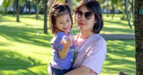Có con sau 8 năm vô sinh nhờ tu luyện Pháp Luân Công