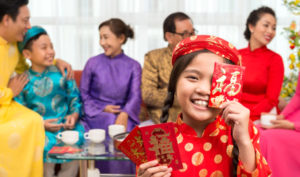 Nguồn gốc và ý nghĩa phong tục lì xì ngày Tết Việt