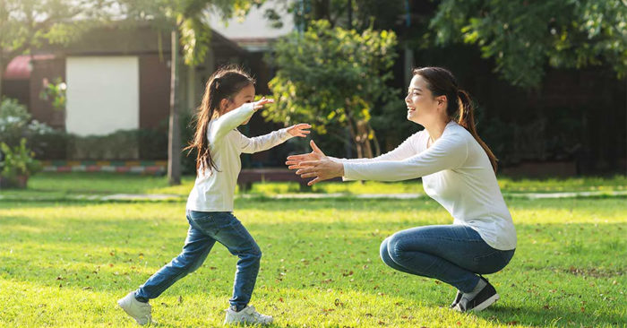 Làm sao để nuôi dưỡng lòng biết ơn cho con trẻ?