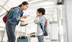 Nuôi dạy bé trai nên người với nguyên tắc “3 không”