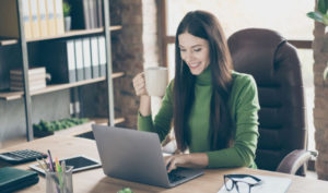 Trà và ca cao giúp giảm tác hại của việc ngồi lâu