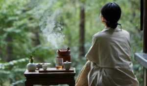 Người đi, trà nguội, đó là quy luật tự nhiên