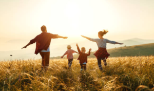 Quan hệ giữa người với người giữ khoảng cách thế nào là thích hợp nhất?