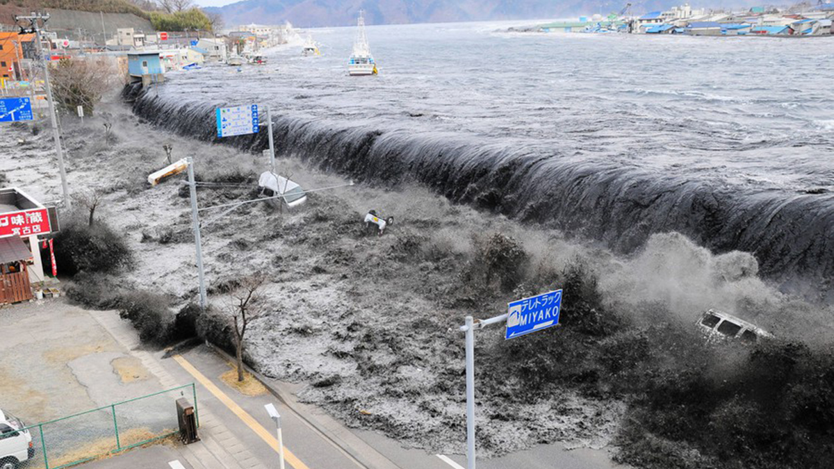Người đến từ tương lai dự đoán chính xác 2 trận động đất ở Nhật