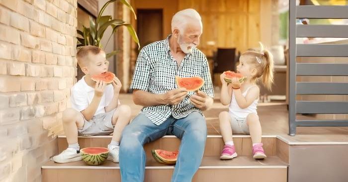 Khám phá bí quyết trường thọ từ những người sống thọ và Y học cổ truyền