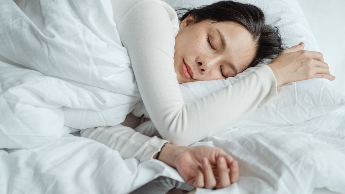 Bấm huyệt và giấc ngủ rất quan trọng đối với sức khoẻ tử cung