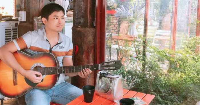 Bị viêm cột sống dính khớp, cuộc đời thầy giáo trẻ từ tuyệt vọng đến hồi sinh