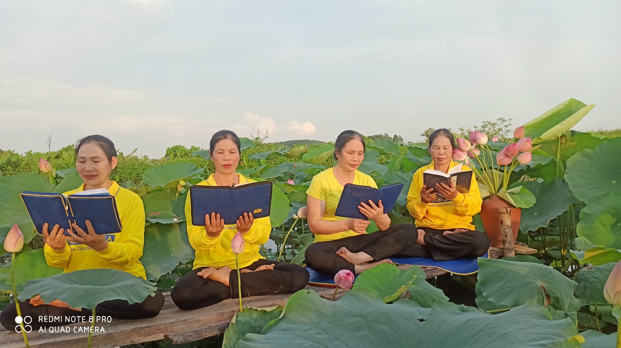 4 chị em gái mỗi người mỗi cảnh nhưng điểm chung là cùng tu luyện Phật Pháp